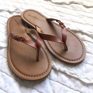 Womens or girls sandals size 6